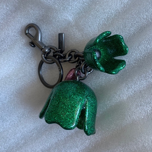Coach Glitter Resin Tea Rose keychain /Bag Charm - Picture 4 of 7
